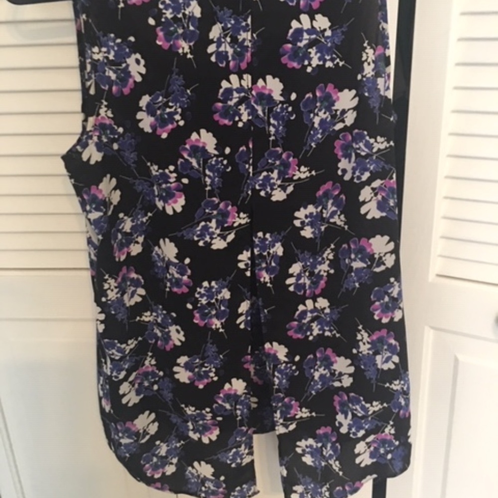 Express split back tank size M - Picture 3 of 4